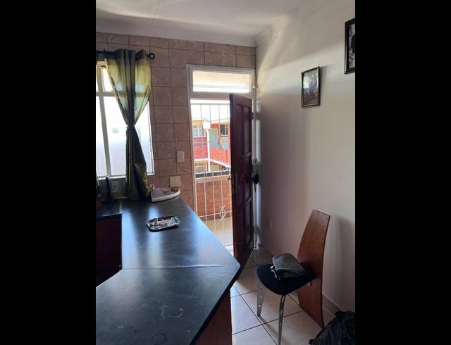 2 BEDROOM APARTMENT FOR SALE IN PRETORIA GARDENS